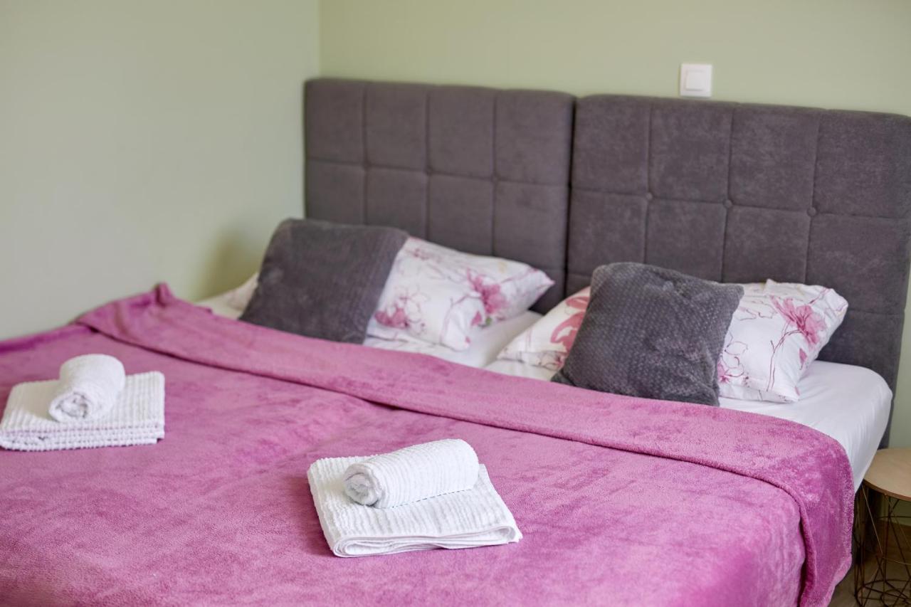 Apartments Nika 투라니 객실 사진