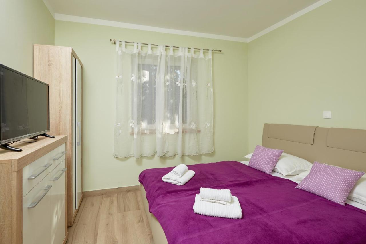 Apartments Nika 투라니 객실 사진