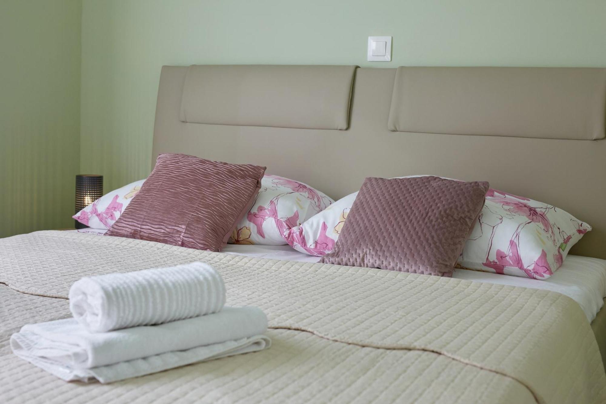 Apartments Nika 투라니 객실 사진
